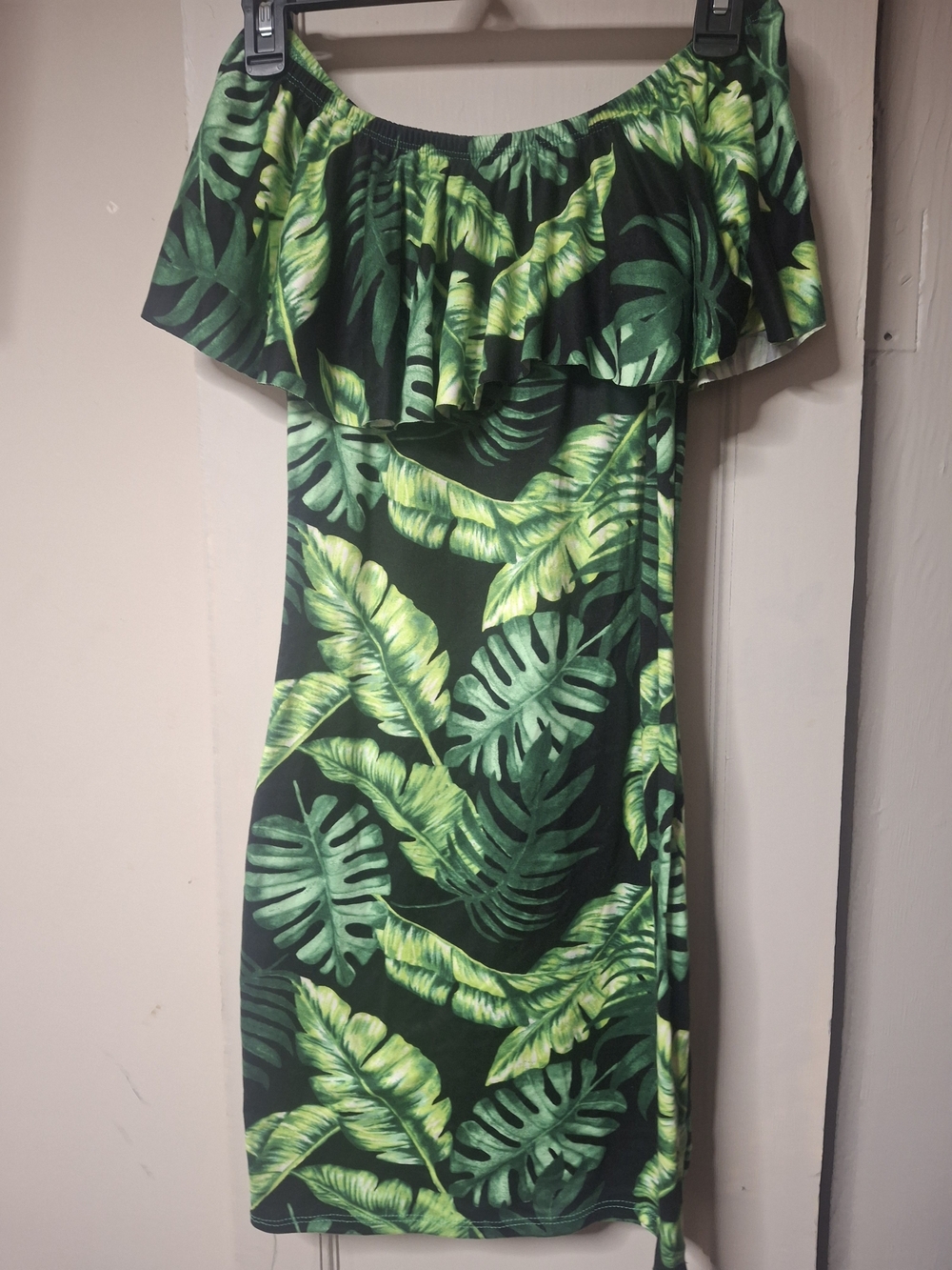 Tropical One-Shoulder Green Leaf Ruffle Dress
